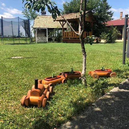 Salas Gnijezdo 4* Backa Palanka