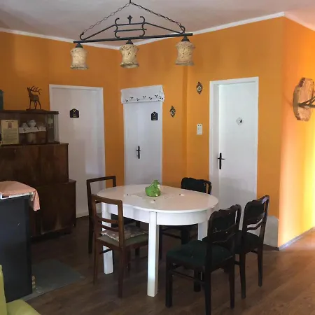 Guest house Salas Gnijezdo Backa Palanka