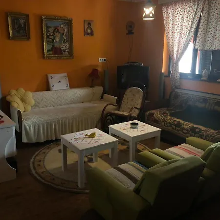 Salas Gnijezdo Bačka Palanka